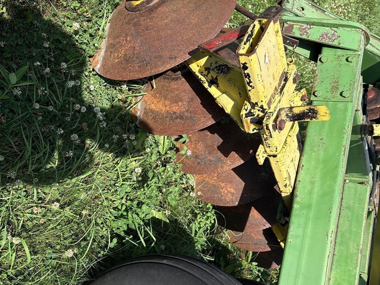 john-deere-230-image-26