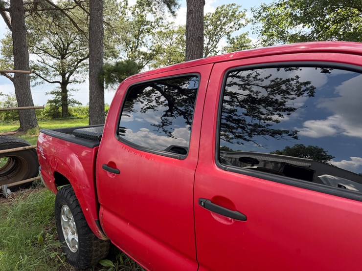 2006-toyota-tacoma-image-32