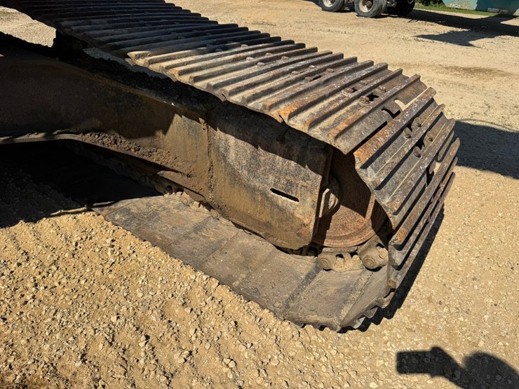 deere-230-lc-image-110