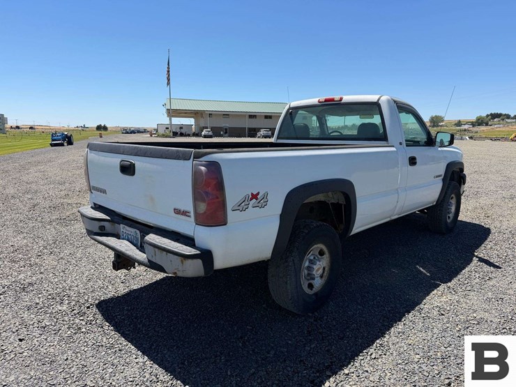 2003-chevrolet-silverado-2500hd-image-5