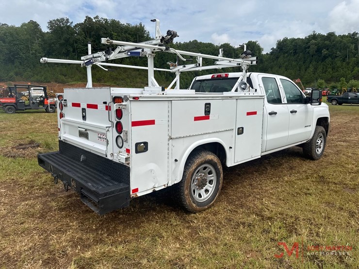 2016-chevrolet-3500hd-image-4