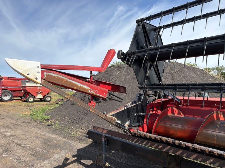 case-ih-1020-image-30