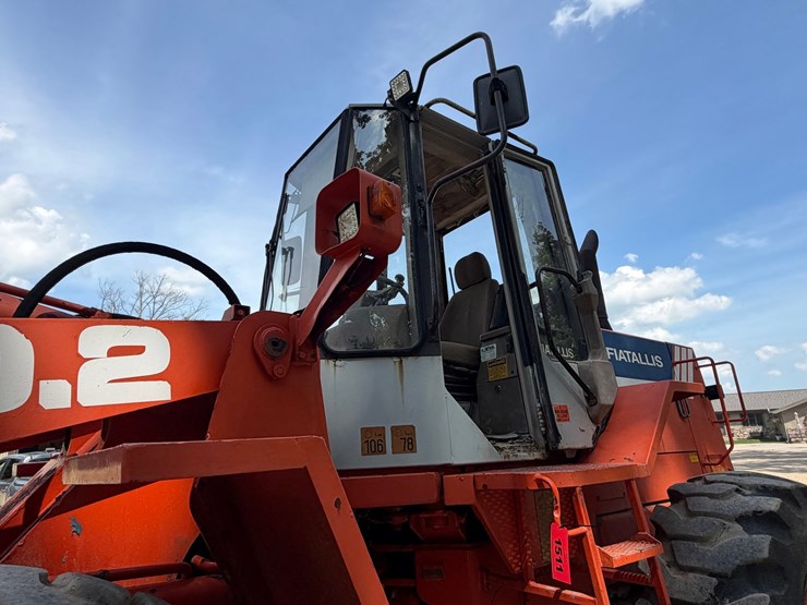 #1511-•-fiat-fr130.2-wheel-loader-image-16