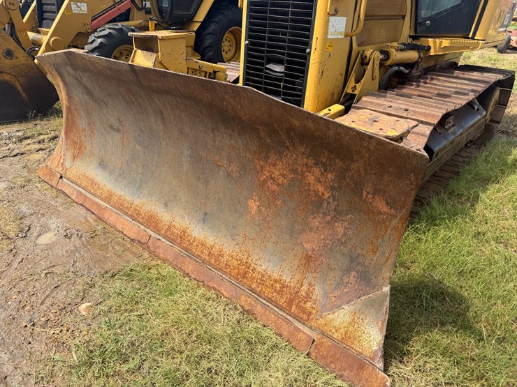 2005-caterpillar-d5g-image-39