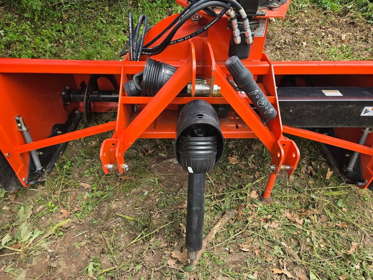 #2433-•-approx.-74-land-pride-sbp1674-3-point-snow-blower-attachment-image-6