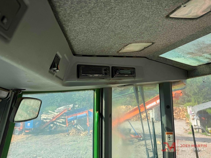 2005-deere-1110d-image-33