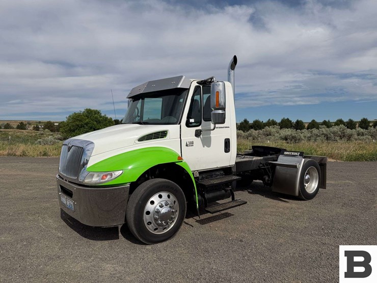 2006-international-durastar-4300-image-1