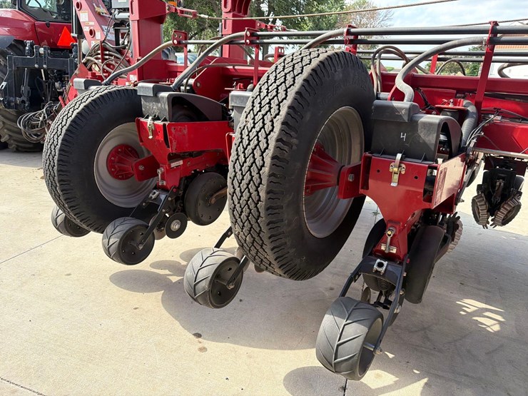 2012-case-ih-1250-image-26