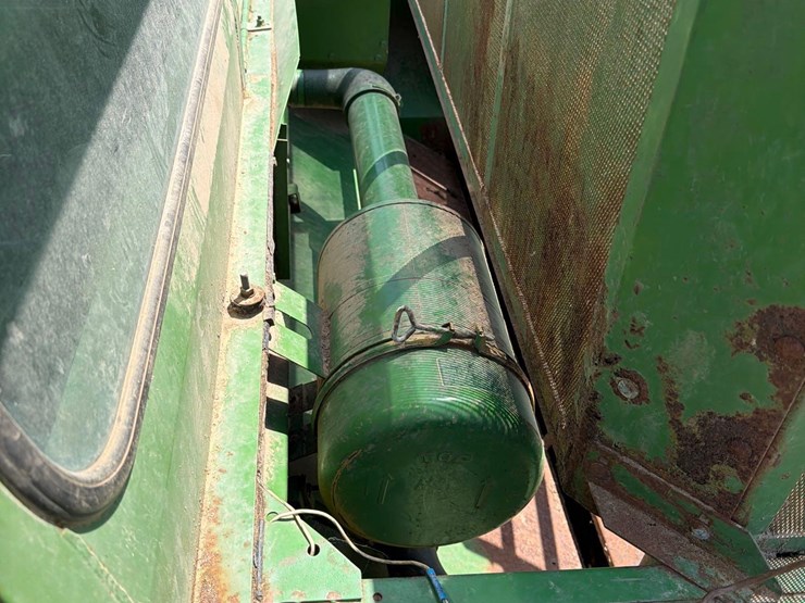 john-deere-4400-image-18