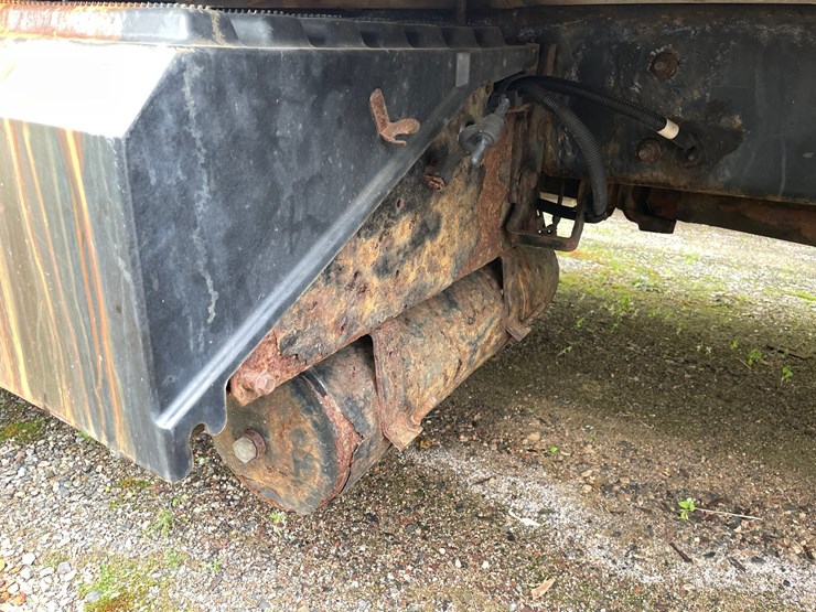 2016-international-durastar-4400-image-24