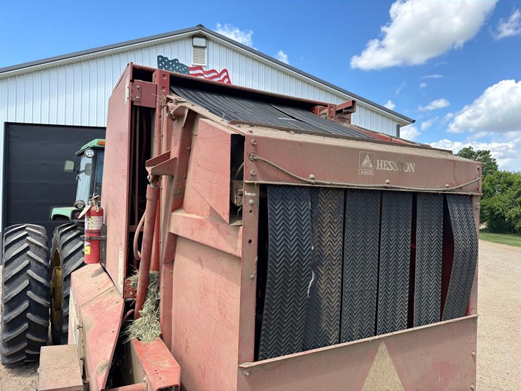 hesston-555t-image-12