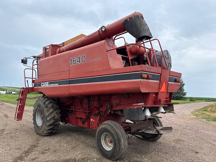 case-ih-1640-image-4