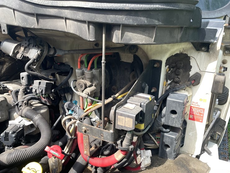 2017-international-durastar-4400-image-39