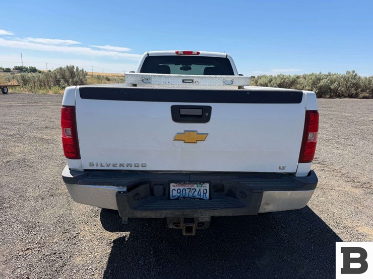 2013-chevrolet-silverado-3500-image-4