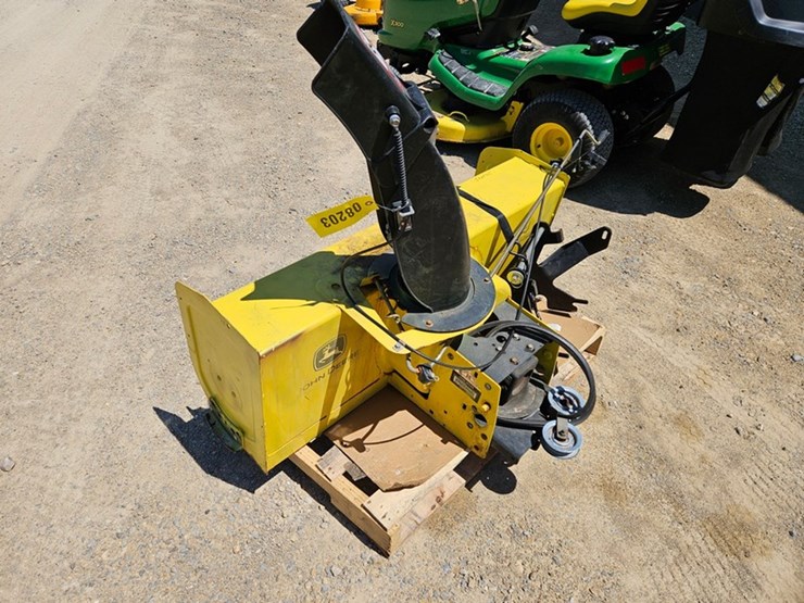 john-deere-x300-image-31