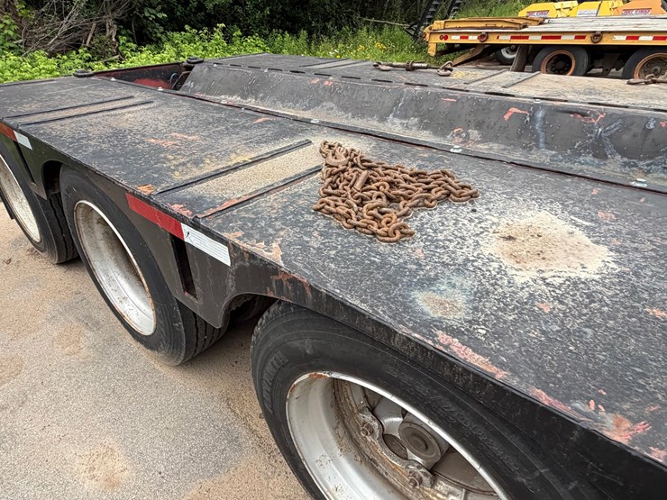 #1500-•-tri-axle-lowboy-trailer-image-23