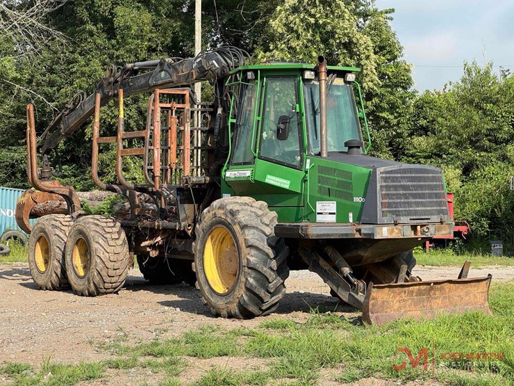 2005-deere-1110d-image-1