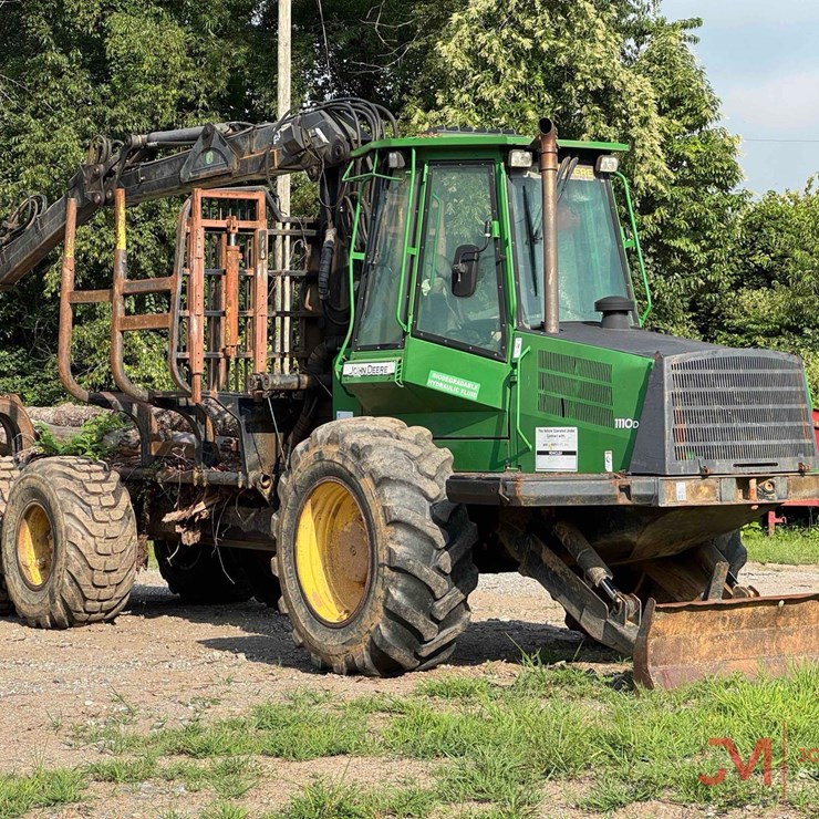 2005 DEERE 1110D