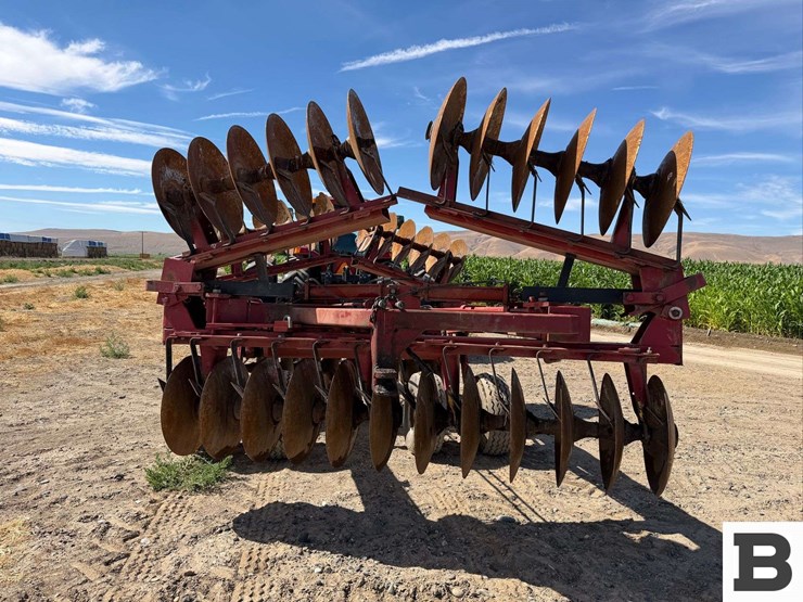 case-ih-770-image-5
