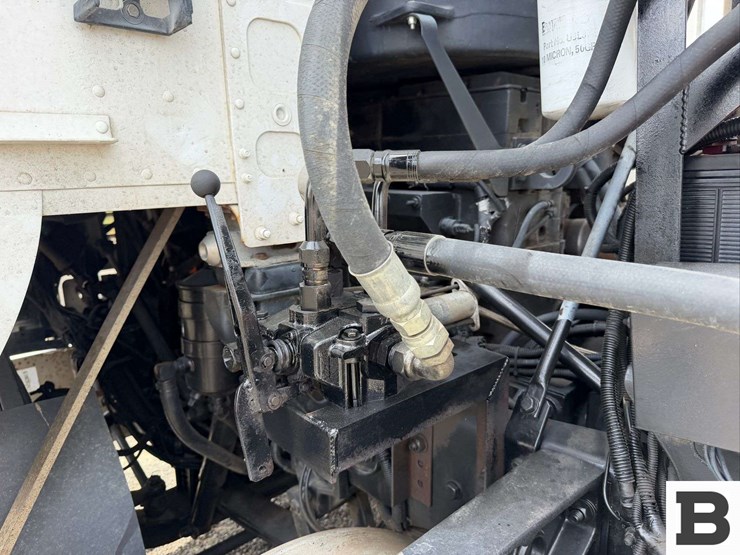 1997-freightliner-flb-high-coe-tractor-truck-image-20