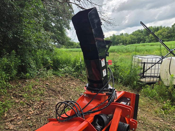 #2433-•-approx.-74-land-pride-sbp1674-3-point-snow-blower-attachment-image-5