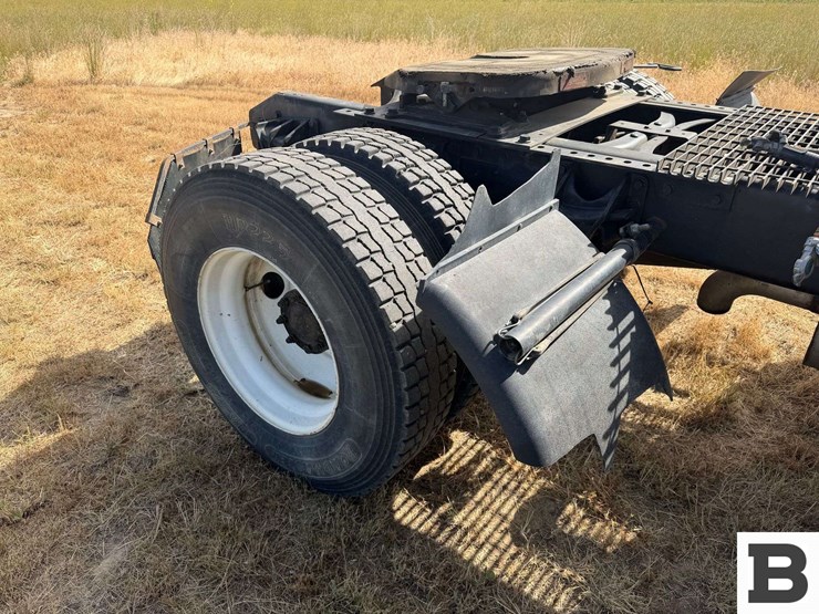 2006-international-durastar-4400-image-24