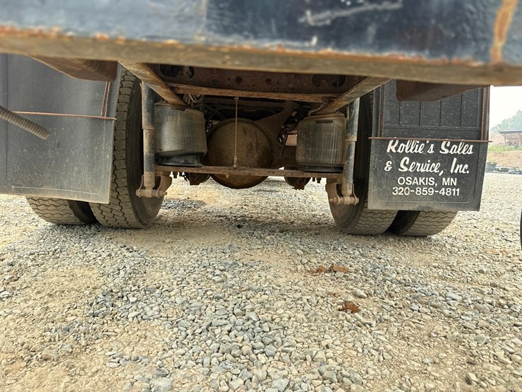 2004-international-durastar-4300-image-58