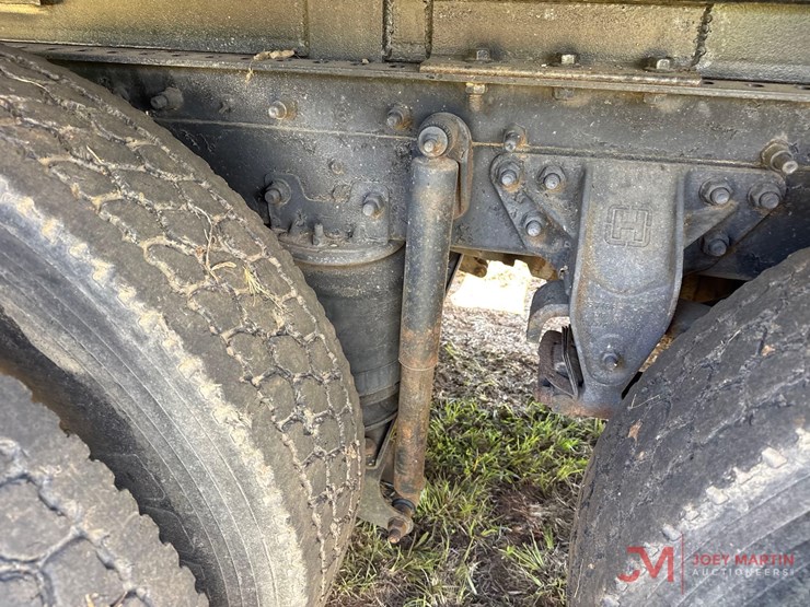 1998-ford-tandem-axle-dump-truck-image-11