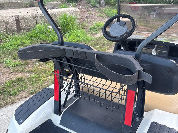 2003-ez-go-gas-golf-cart-image-19