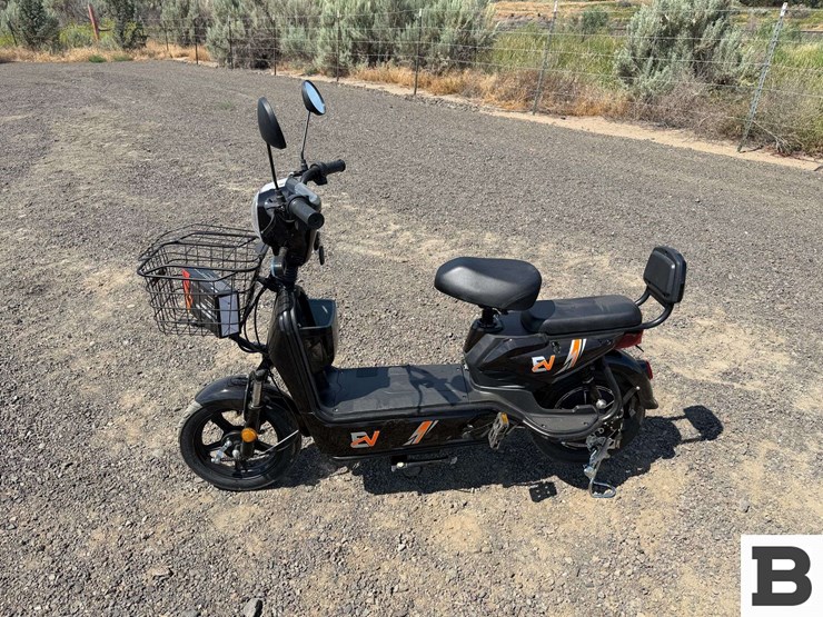 2026-sdlanch-two-wheeled-electric-vehicle-image-2