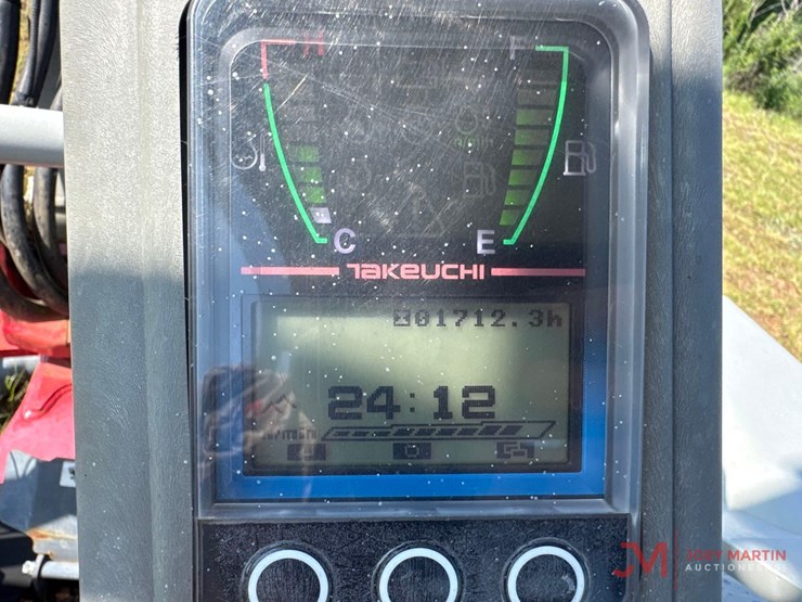 takeuchi-tb230-image-28