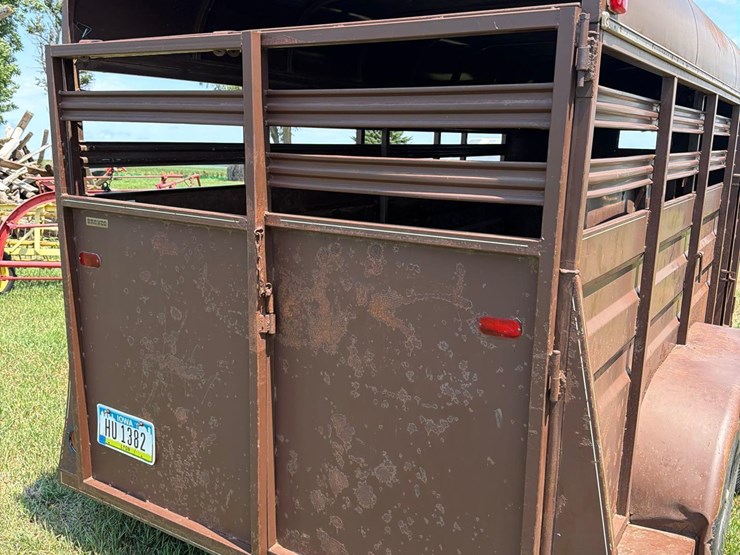 1984-circle-j-6ft-x-16ft-bumper-hitch-livestock-trailer-image-20