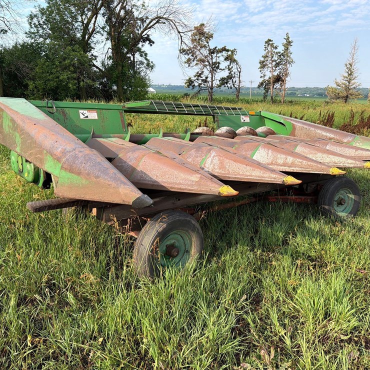 JOHN DEERE 643