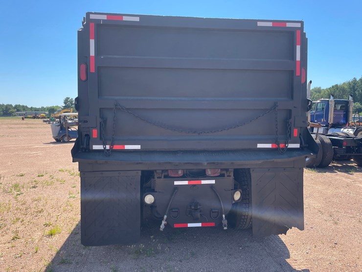 2003-international-durastar-4400-image-5