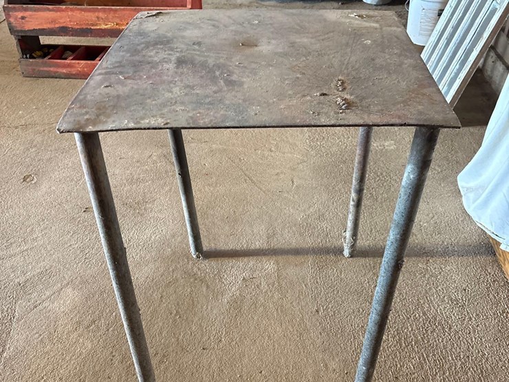 22”-x-21”-welding-table-image-4