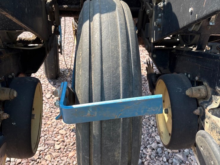 kinze-2210-image-36