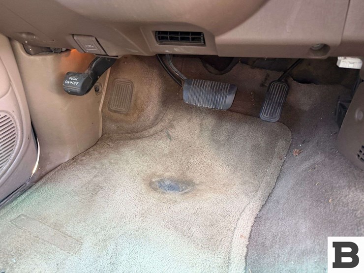 2000-toyota-tundra-image-33