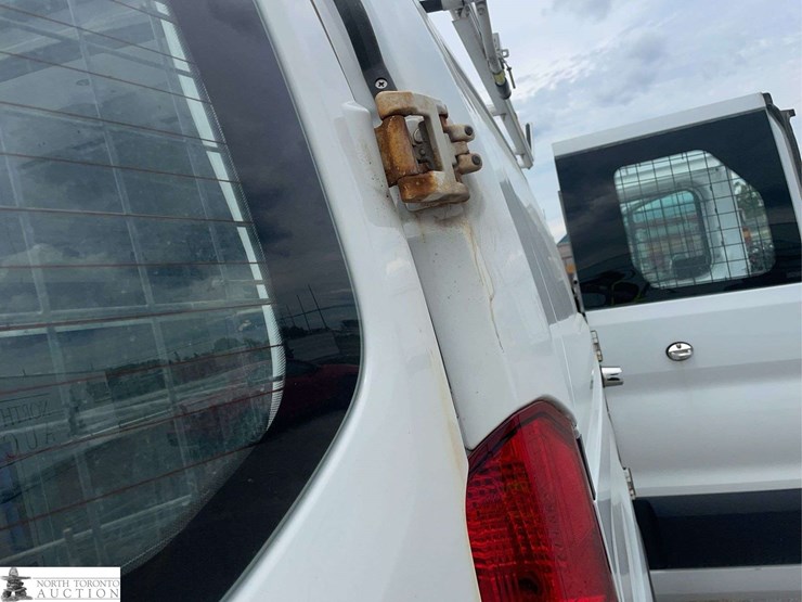 2018-ford-transit-image-30