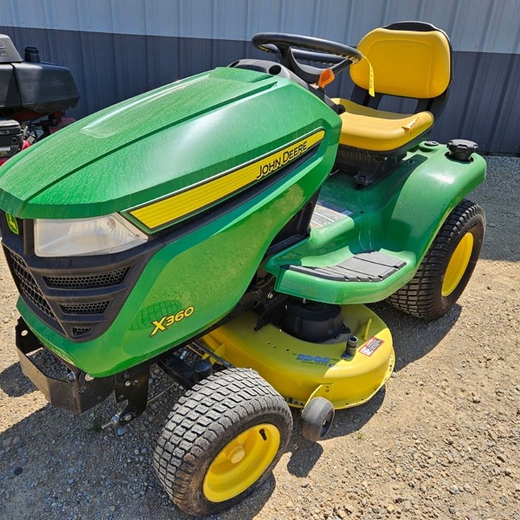 JOHN DEERE X360