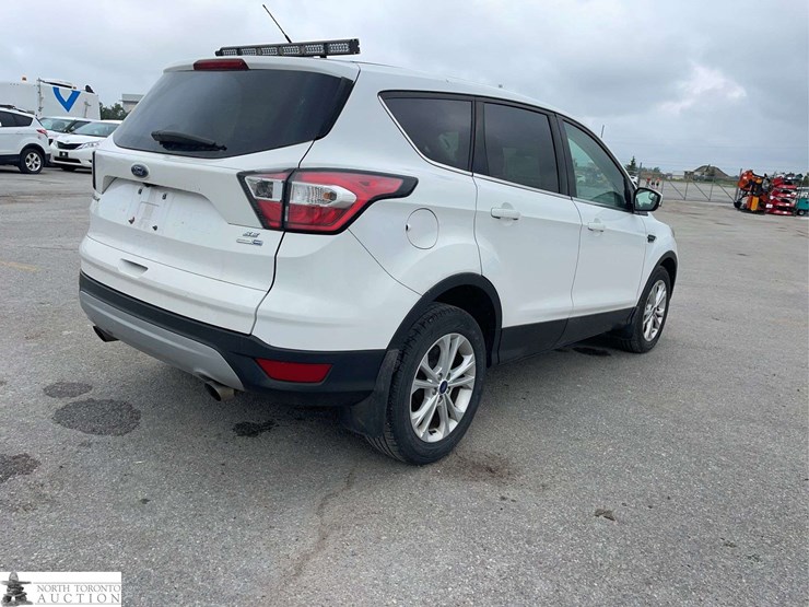 2017-ford-escape-image-5
