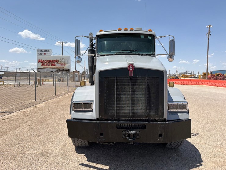 2007-kenworth-t800-image-2