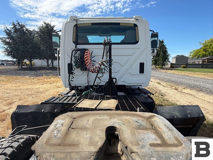 2006-international-durastar-4400-image-23