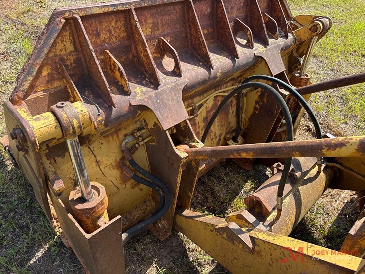 caterpillar-931b-image-8