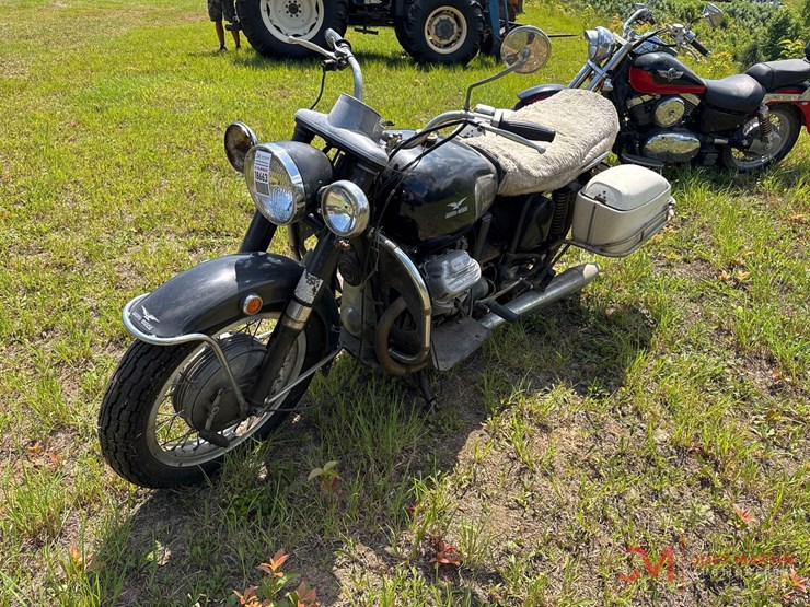 1969-moto-guzzi-motorcycle-image-6