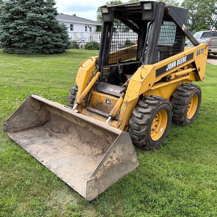 DEERE 6675