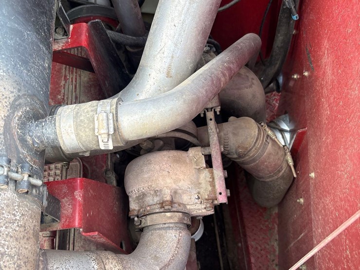 2006-international-2388-axle-flow-combine-image-71