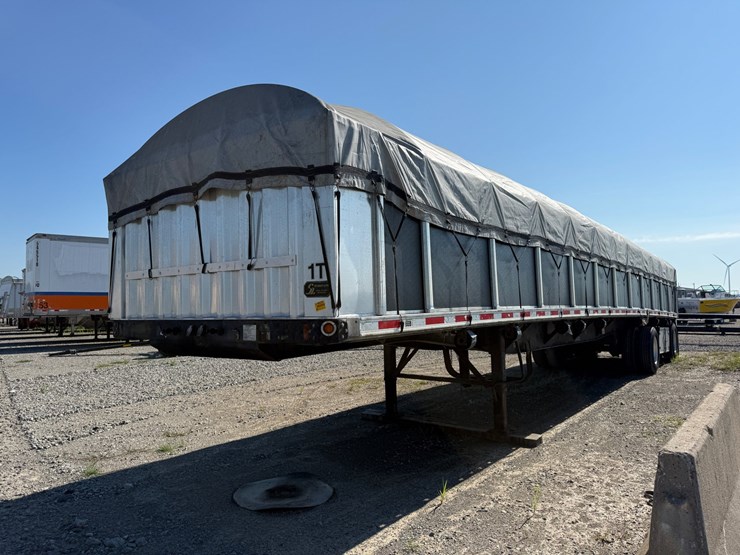 2016-fontaine-flat-bed-trailer-image-1