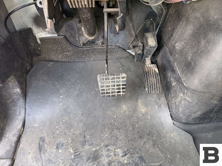 2006-international-durastar-4400-image-45