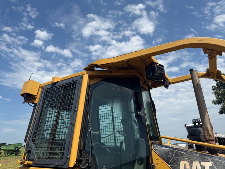 2005-caterpillar-d5g-image-46