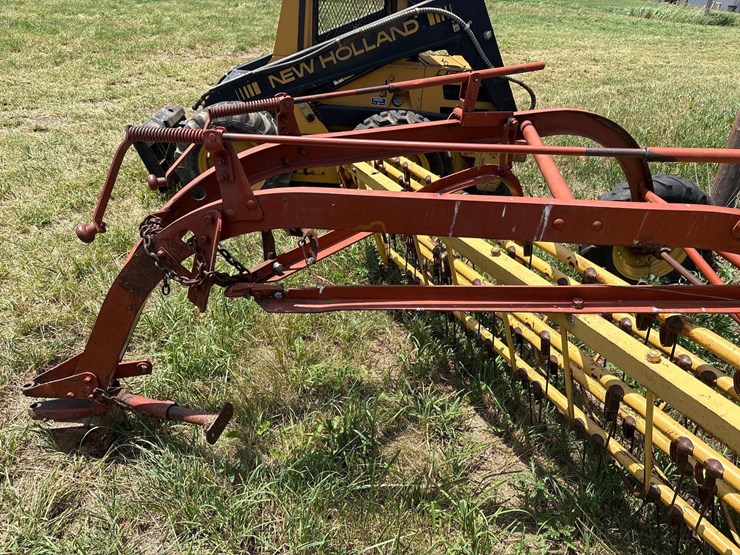 new-holland-55-image-9